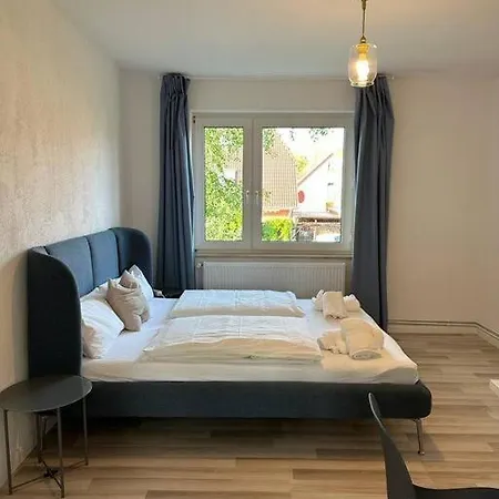Διαμέρισμα Zentrale 2-zimmer-wohnung In Ruhiger Lage *